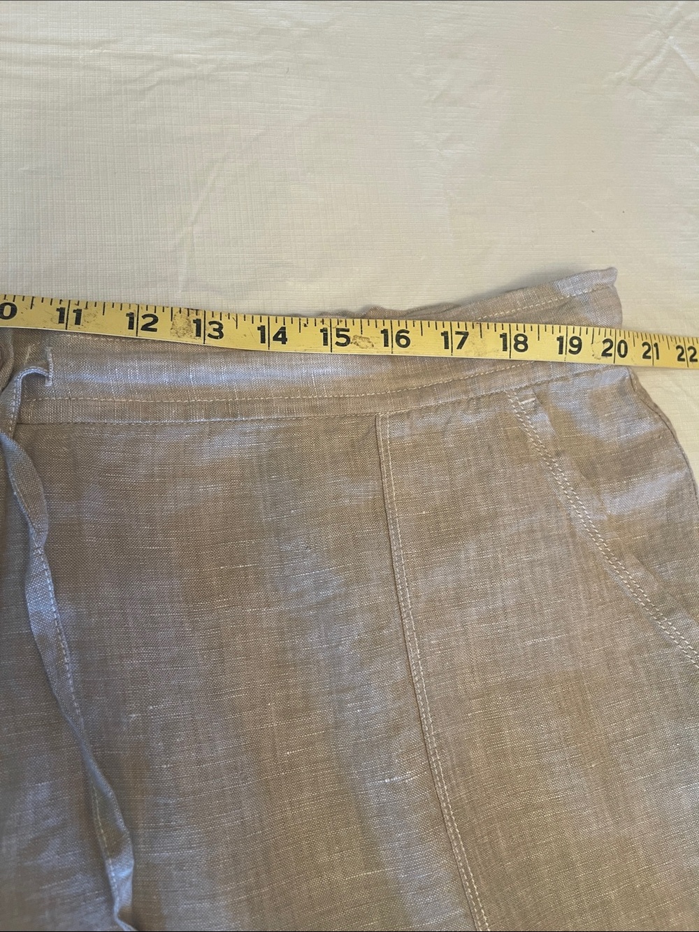 Tommy Bahama Twill Khaki Women's Linen Cargo Capris XL NWT - Picture 10 of 14